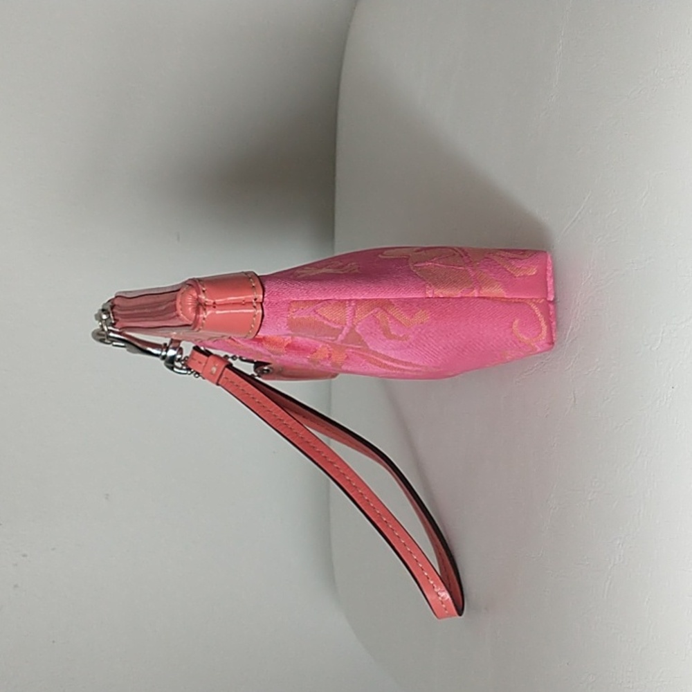 Coach Wristlet| Pink and Coral - Picture 5 of 9